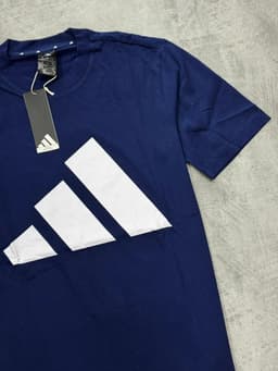 Adidas Camiseta Essentials Big Logo