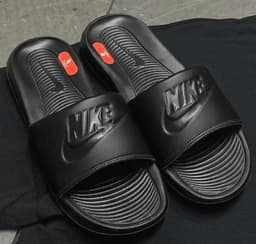 Nike Chinelo Victori One