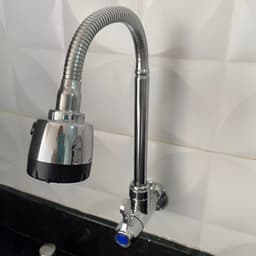 Torneira Com Chuveiro Rotação 360°