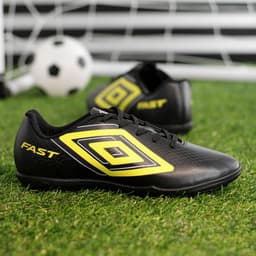 Umbro Chuteira Society