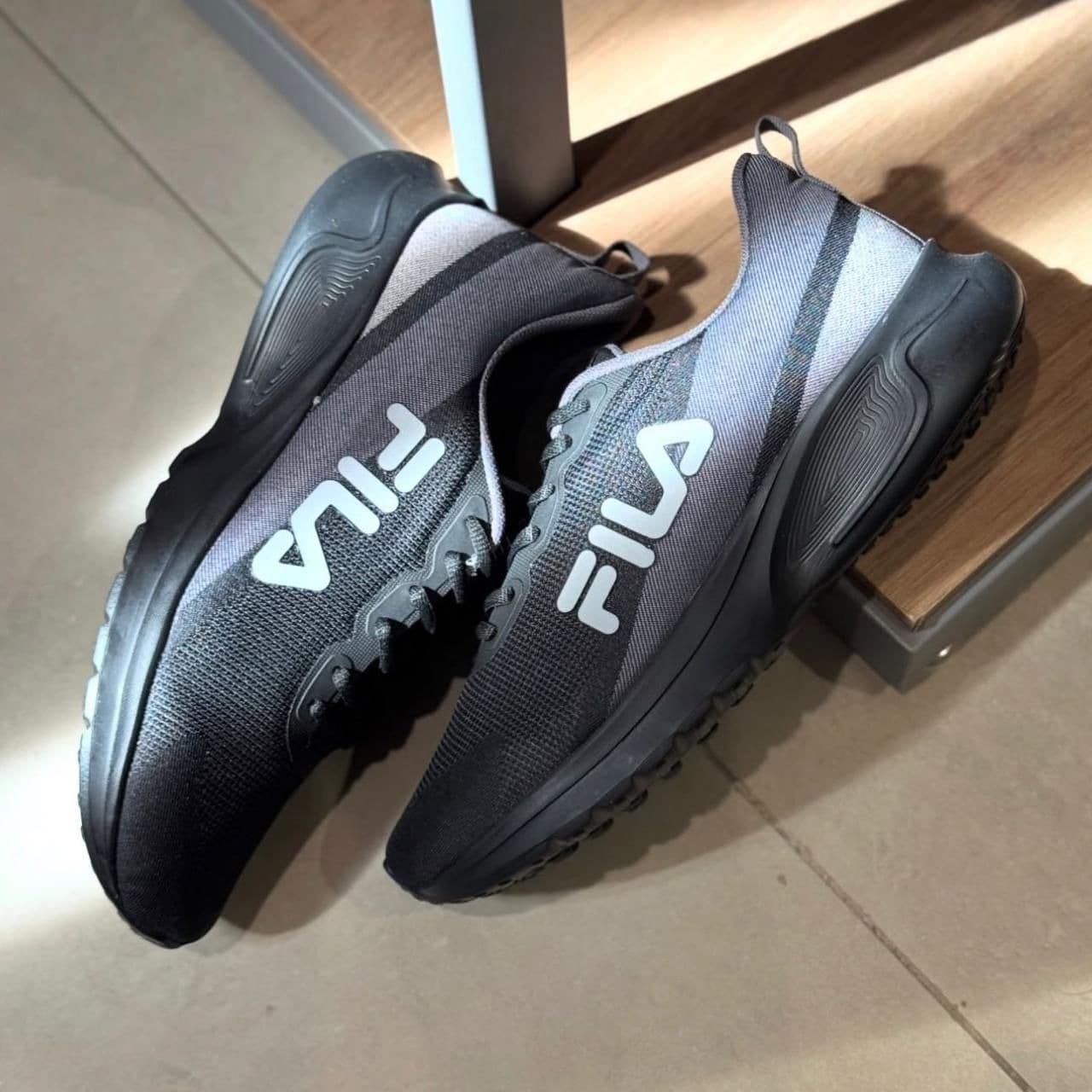 Fila Tênis Vector