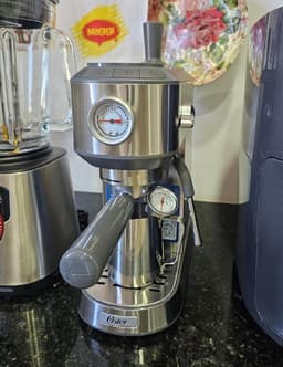 Oster Cafeteira Espresso Compacta Perfect Brew